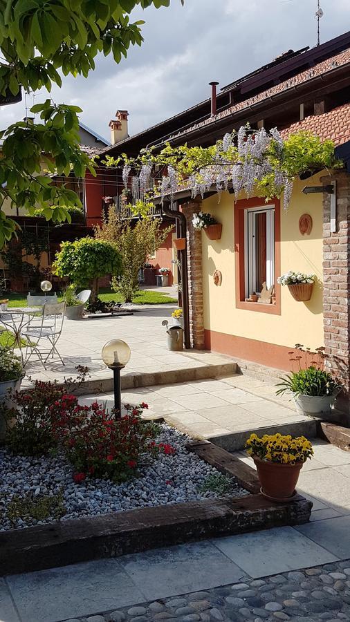B&B La Cascina Di Monia E Mario Borgo Ticino Bagian luar foto