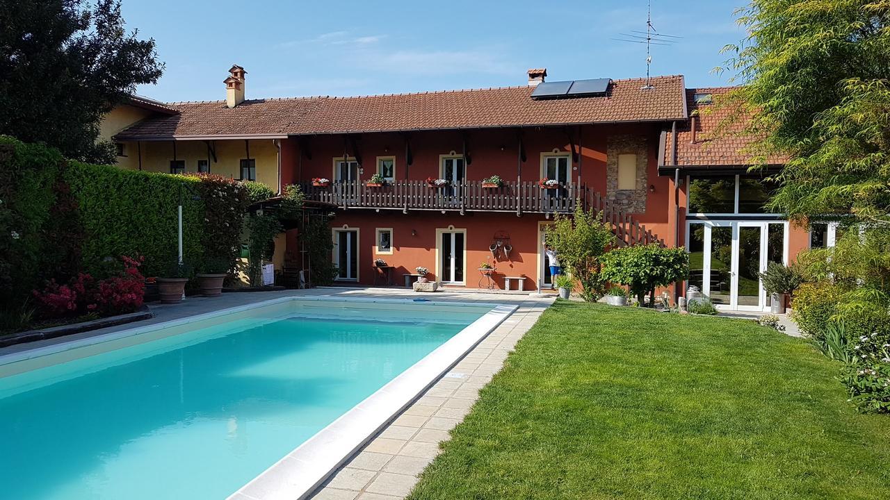 B&B La Cascina Di Monia E Mario Borgo Ticino Bagian luar foto